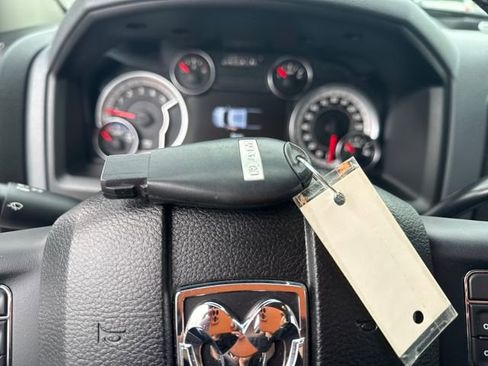 Used 2018 RAM 3500 SLT w/ Luxury Group AWD/4WD image 31