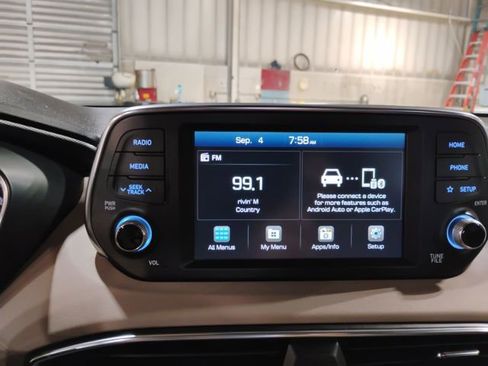 Used 2020 Hyundai Santa Fe SE image 37