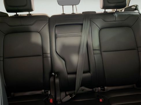 Used 2023 Lincoln Corsair AWD w/ Equipment Group 101A image 15