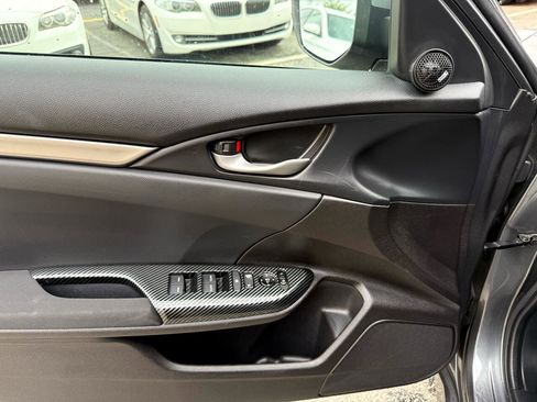 Used 2020 Honda Civic LX image 24