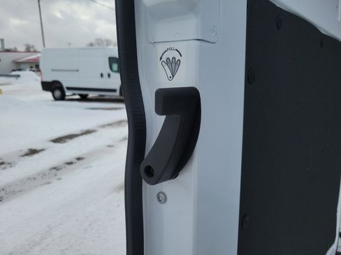 Used 2025 RAM ProMaster 3500 w/ Convenience Group image 20