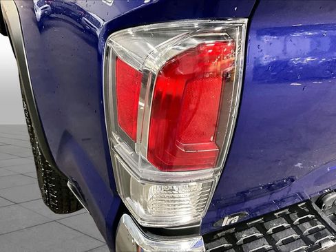 Used 2023 Toyota Tacoma TRD Off-Road AWD/4WD image 29
