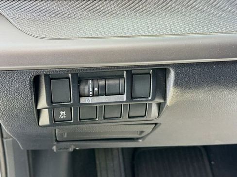 Used 2018 Subaru Outback 2.5i Premium image 10