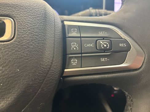 Used 2024 Jeep Compass Limited w/ High Altitude Package AWD/4WD image 21