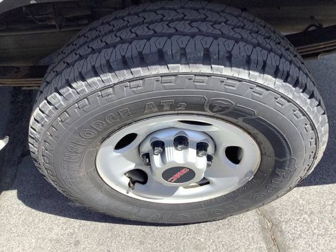 Used 2012 GMC Savana 2500 RWD image 21