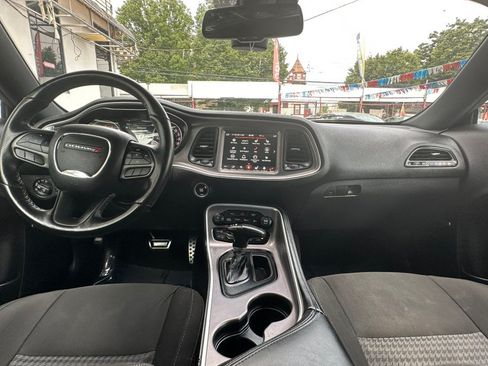Used 2022 Dodge Challenger R/T Scat Pack RWD image 26