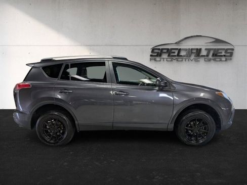 Used 2017 Toyota RAV4 LE image 11