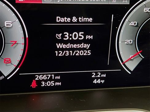 Used 2024 Audi Q5 2.0T Prestige image 13