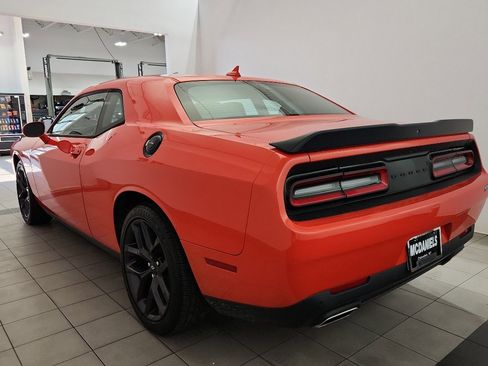 Used 2020 Dodge Challenger SXT w/ Plus Package image 5