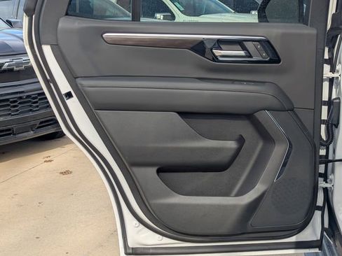 New 2026 Chevrolet Tahoe LS image 9