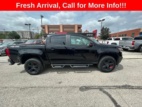 Used 2022 Chevrolet Colorado LT w/ Redline Special Edition AWD/4WD image 22