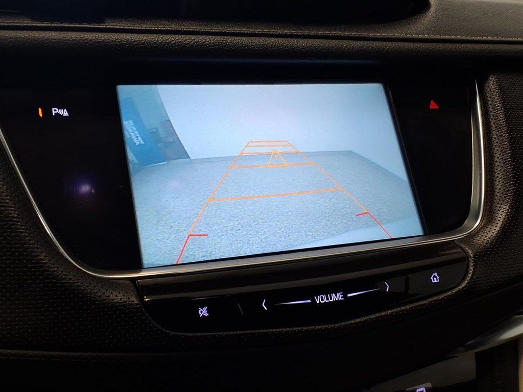 Used 2017 Cadillac XT5 FWD image 19