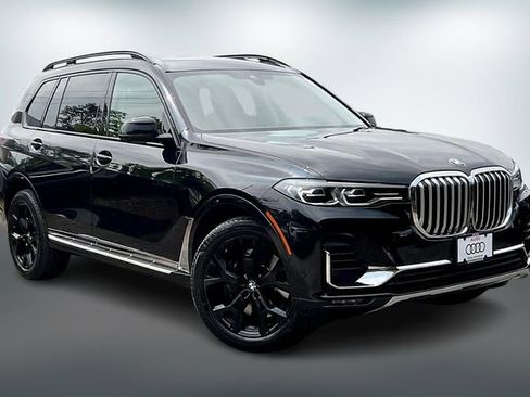 Used 2022 BMW X7 xDrive40i w/ Premium Package image 1