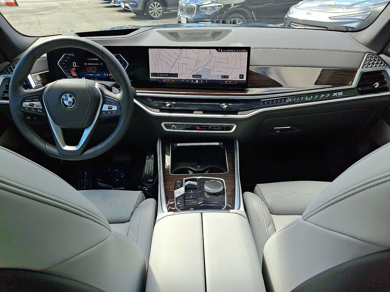 Used 2024 BMW X5 xDrive40i w/ Premium Package AWD/4WD image 10