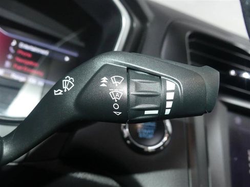 Used 2019 Ford Fusion Titanium image 36