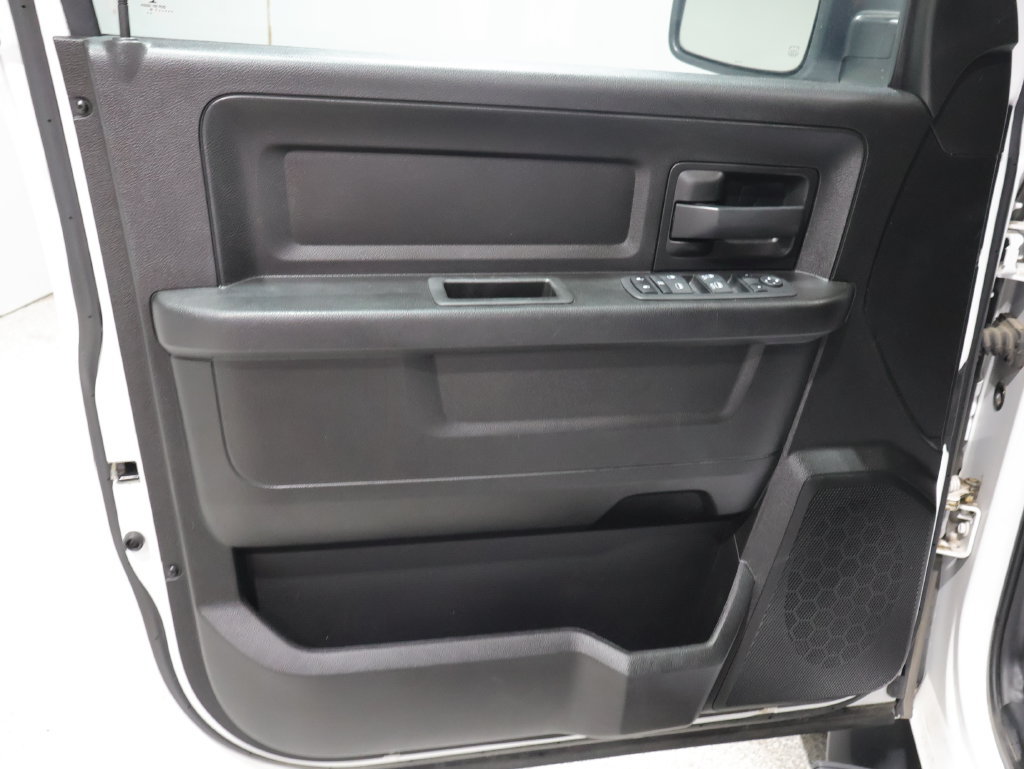 Used 2019 RAM 1500 Express AWD/4WD image 12