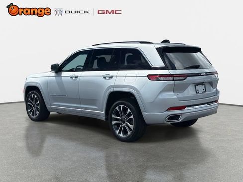 Used 2023 Jeep Grand Cherokee Overland w/ Rear Seat Video Group I RWD image 5