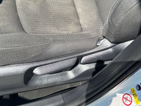 Used 2019 Toyota C-HR LE FWD image 45