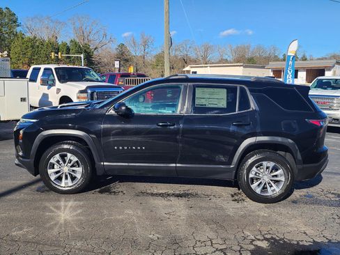 Used 2025 Chevrolet Equinox LT w/ Convenience Package II image 1