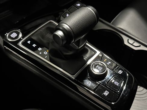 Used 2024 Kia Sportage X-Line w/ X-Line Premium Package image 32