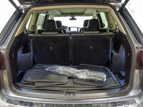 Used 2024 Volkswagen Atlas SEL AWD/4WD image 25