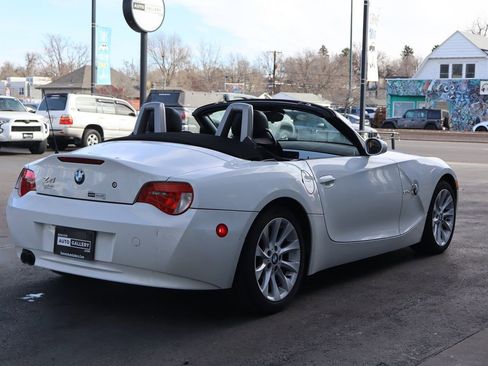 Used 2006 BMW Z4 3.0si image 11