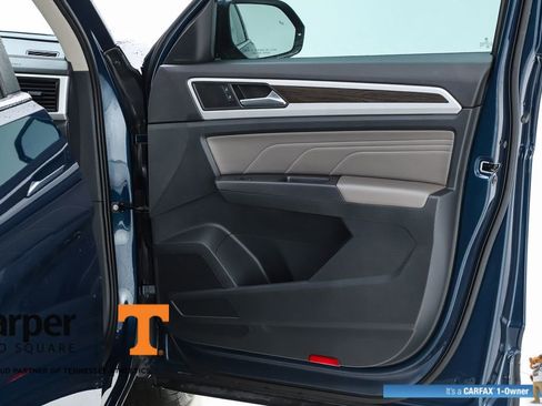 Used 2023 Volkswagen Atlas SE w/ Panoramic Sunroof Package AWD/4WD image 31