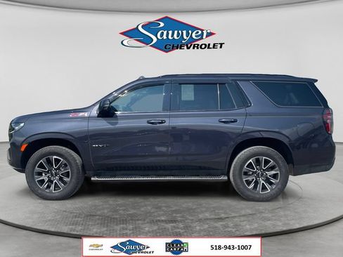 Used 2023 Chevrolet Tahoe Z71 w/ Luxury Package AWD/4WD image 2