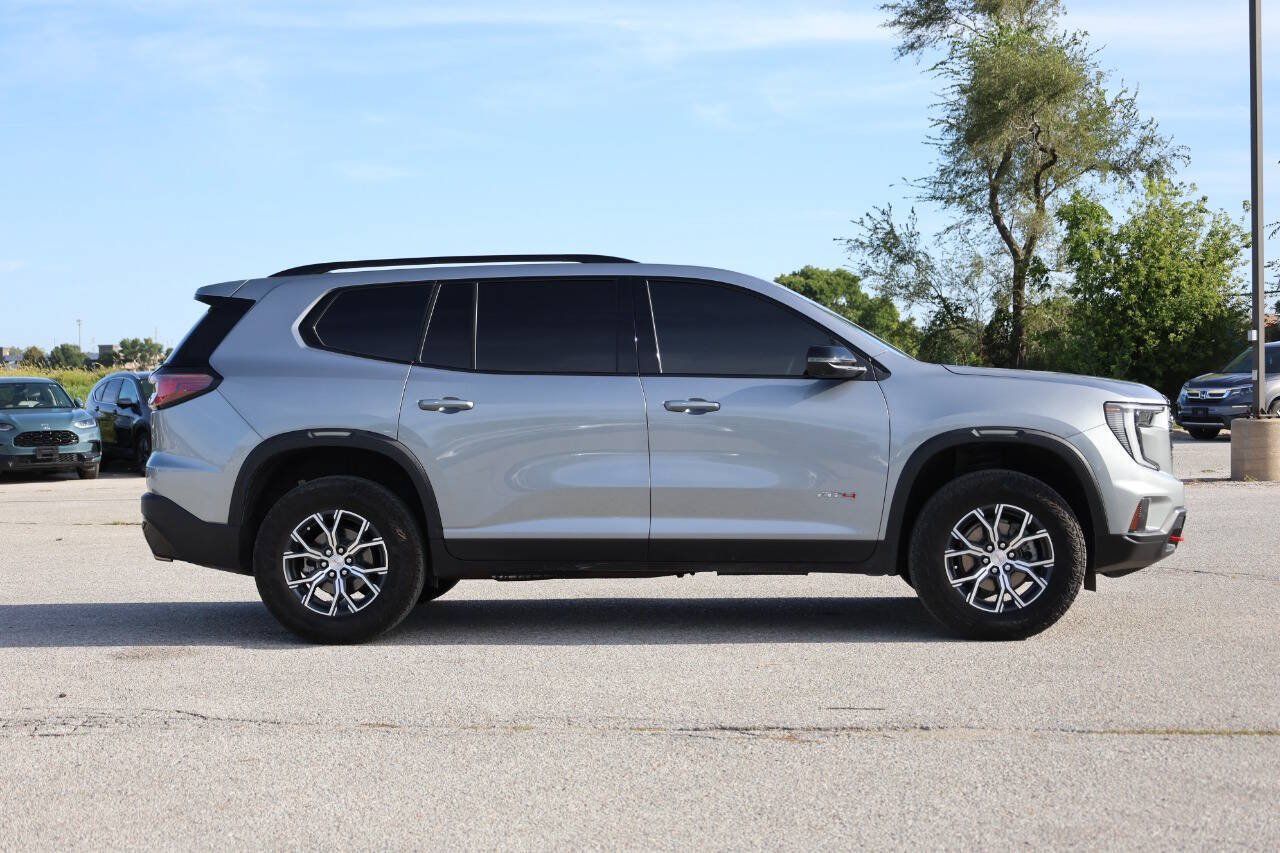 Used 2025 GMC Acadia AT4 AWD/4WD image 7