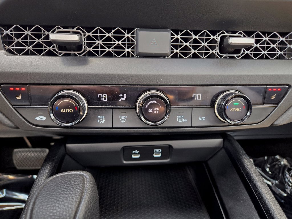 Used 2023 Honda Accord EX image 32