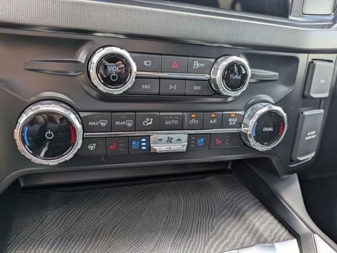 New 2025 Ford F250 Platinum w/ FX4 Off-Road Package image 17