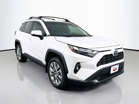 Used 2025 Toyota RAV4 XLE Premium FWD image 3