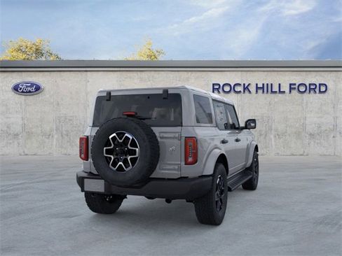 New 2026 Ford Bronco Outer Banks image 9