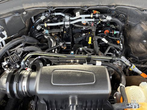 Used 2022 Ford Explorer XLT w/ Equipment Group 202A image 21