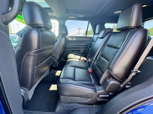 Used 2013 Ford Explorer XLT image 13