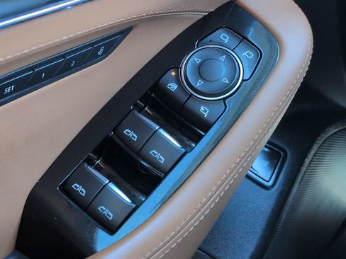 Used 2025 Cadillac CT5 V image 22