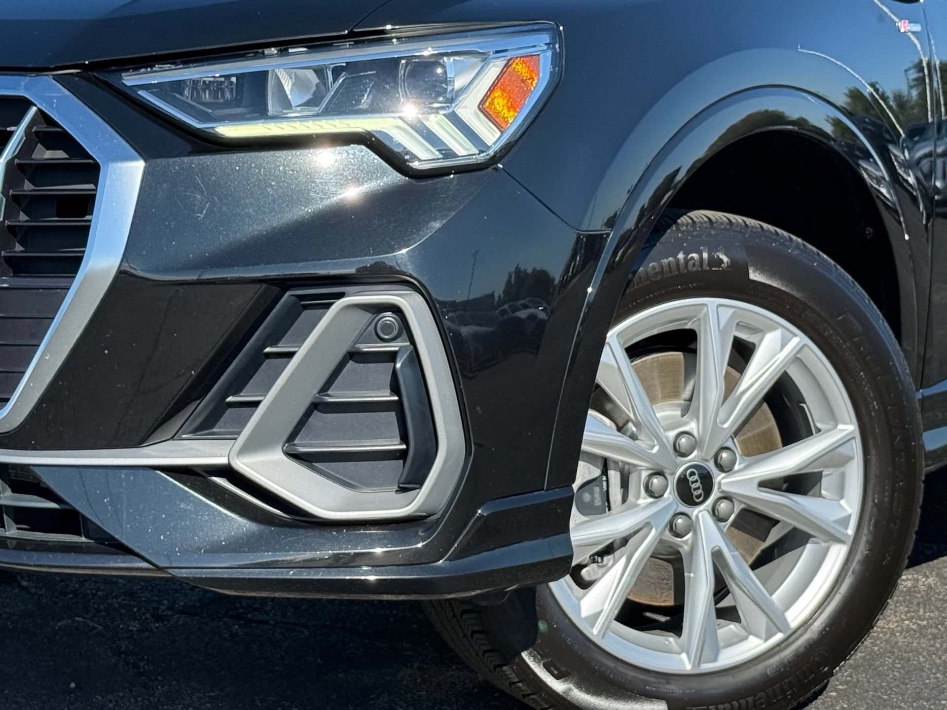 Used 2023 Audi Q3 2.0T Premium AWD/4WD image 3