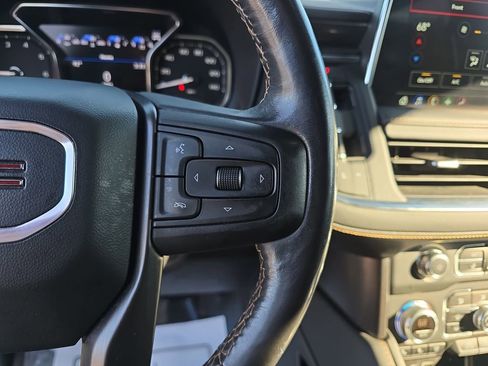 Used 2021 GMC Yukon XL AT4 image 23