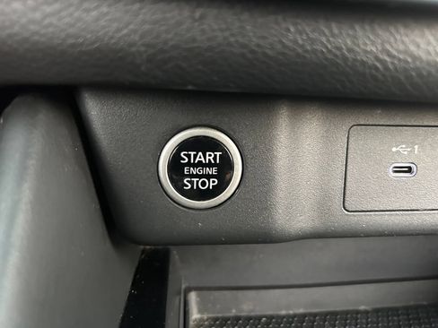 Used 2023 Nissan Rogue SL w/ SL Premium Package AWD/4WD image 16