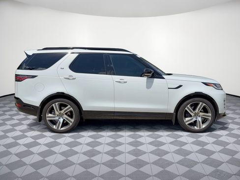 Used 2023 Land Rover Discovery HSE R-Dynamic AWD/4WD image 8