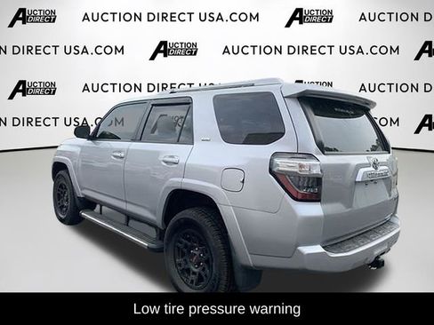 Used 2018 Toyota 4Runner SR5 Premium AWD/4WD image 5