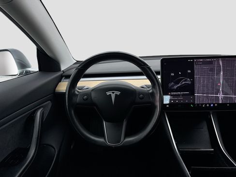 Used 2019 Tesla Model 3 Standard Range Plus RWD image 14