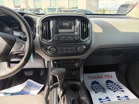 Used 2017 Chevrolet Colorado W/T RWD image 15