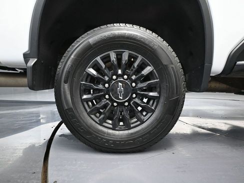 Used 2024 Chevrolet Silverado 2500 LTZ w/ LTZ Plus Package image 17