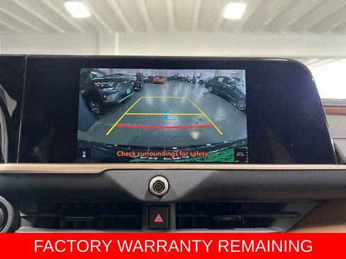 Used 2025 Toyota Crown Signia image 31