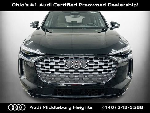 Certified 2025 Audi Q5 Premium Plus w/ Premium Plus AWD/4WD image 2