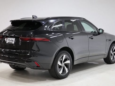Used 2024 Jaguar F-PACE R-Dynamic S AWD/4WD image 7
