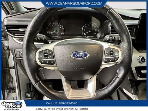 Used 2022 Ford Explorer XLT w/ Equipment Group 202A AWD/4WD image 12