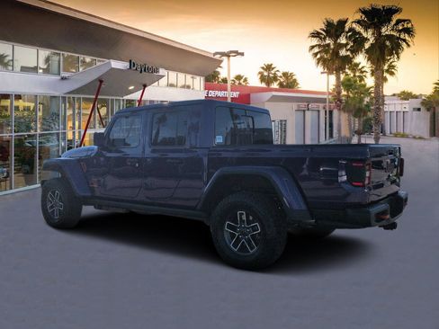 Used 2026 Jeep Gladiator Mojave AWD/4WD image 5
