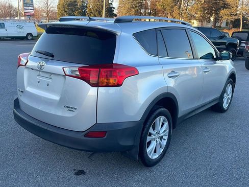 Used 2014 Toyota RAV4 Limited image 18